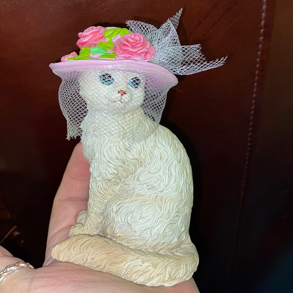 Decorative Cat Figurine